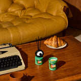 BIG EYE Scented Candle & Fragrance Diffuser - Rich in __.(woody)